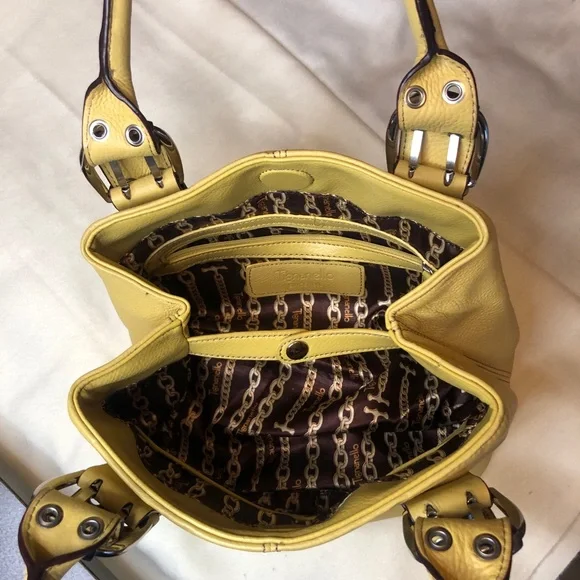 Tignanello Yellow Shoulder Bag with Leather Finish and Structured Design - Picture 4 of 13